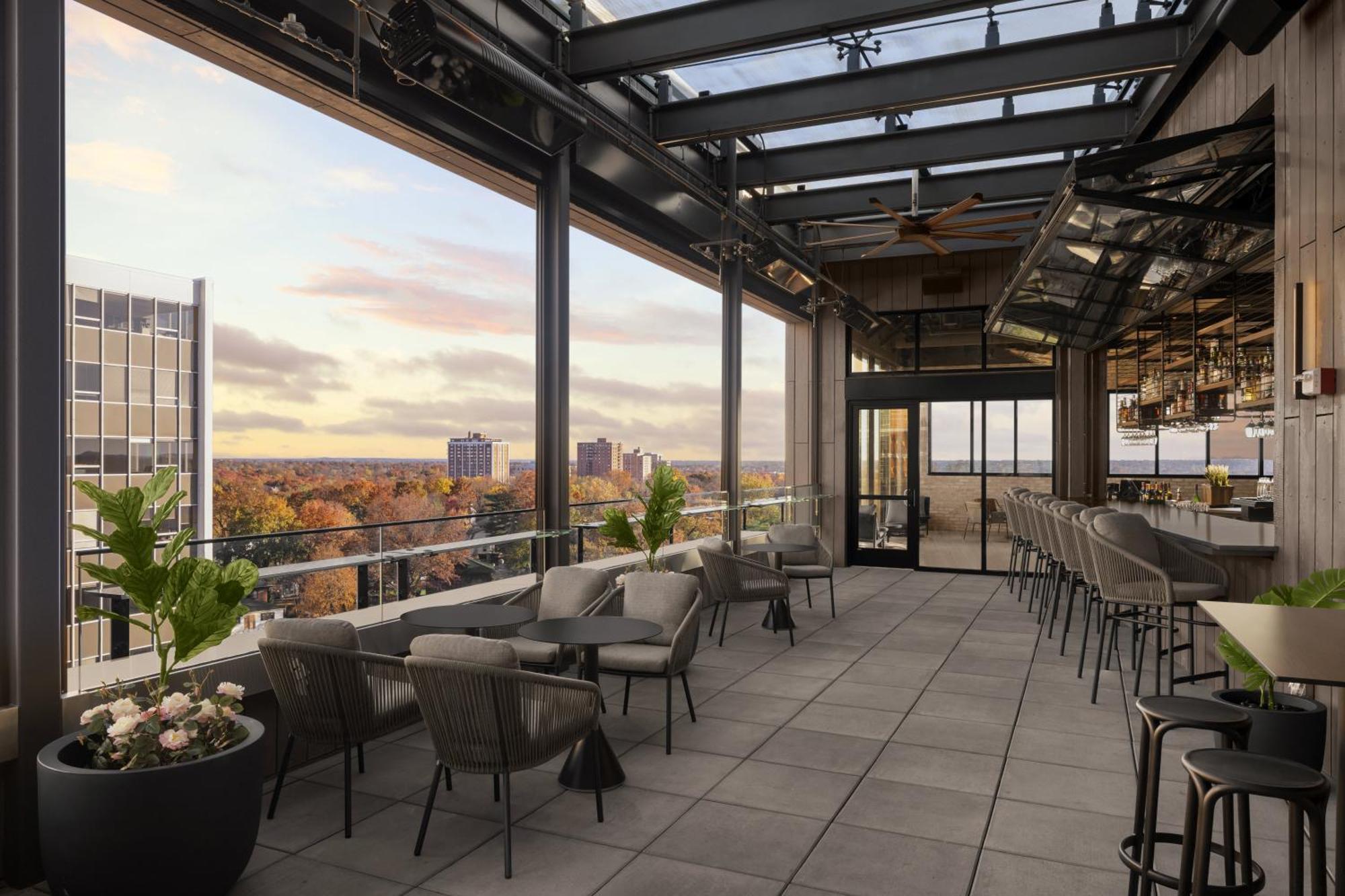 Ac Hotel By Marriott St. Louis Клейтън Екстериор снимка