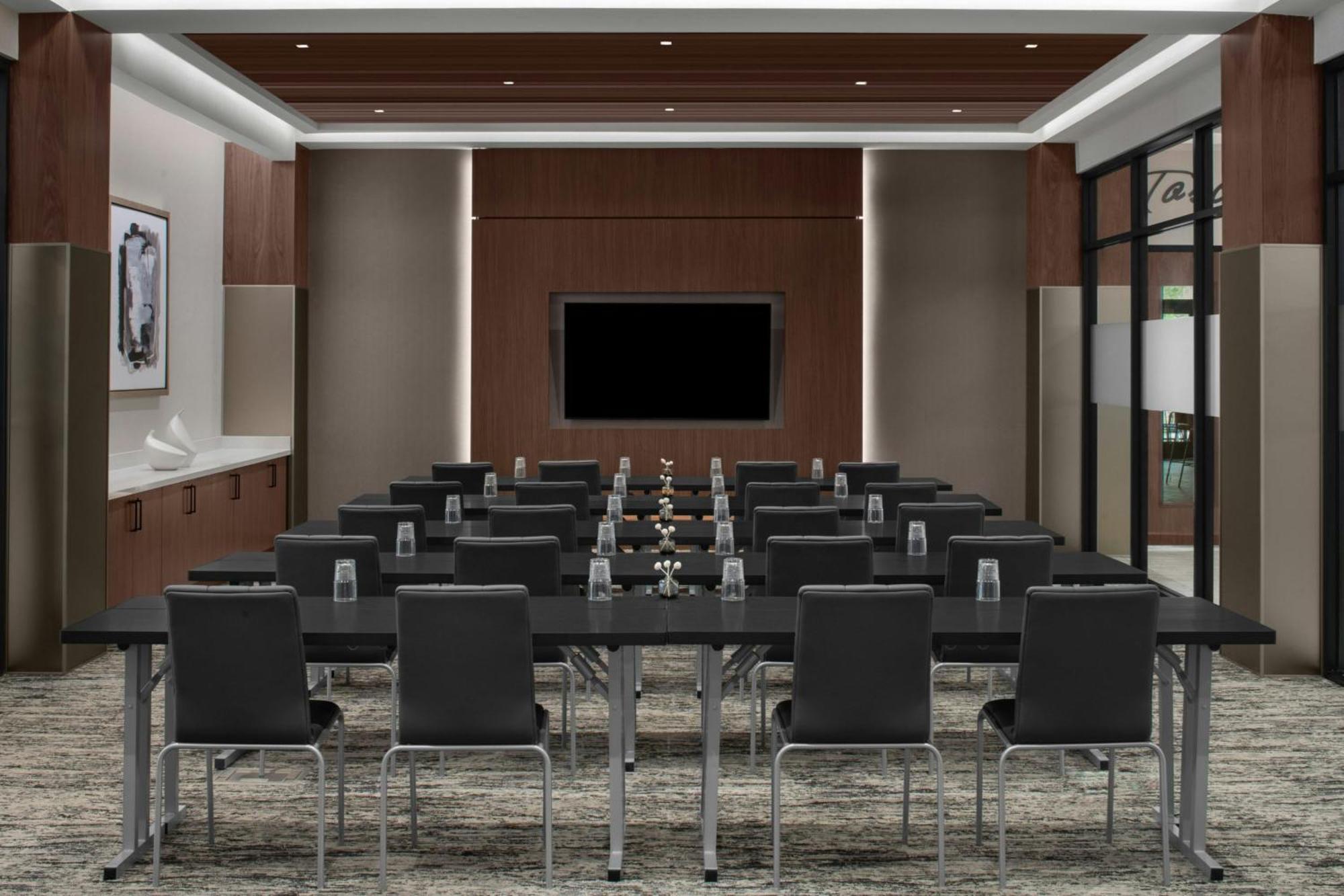 Ac Hotel By Marriott St. Louis Клейтън Екстериор снимка