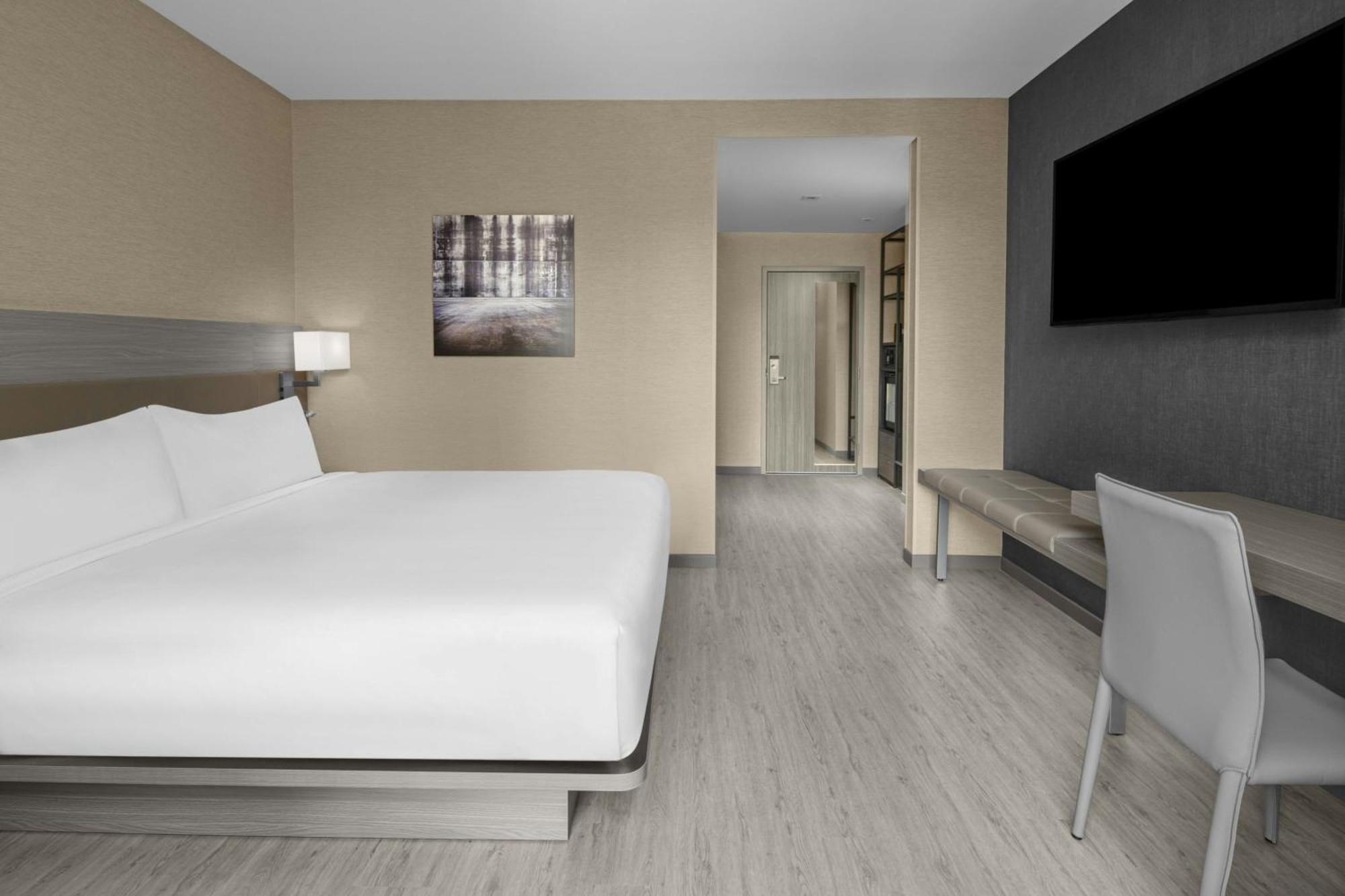 Ac Hotel By Marriott St. Louis Клейтън Екстериор снимка